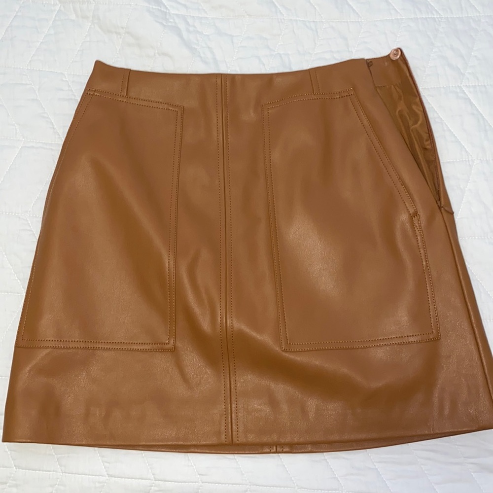 nwt H&M brown faux leather mini skirt